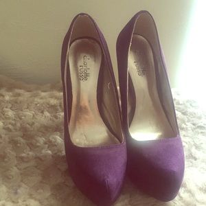 Purple pumps
